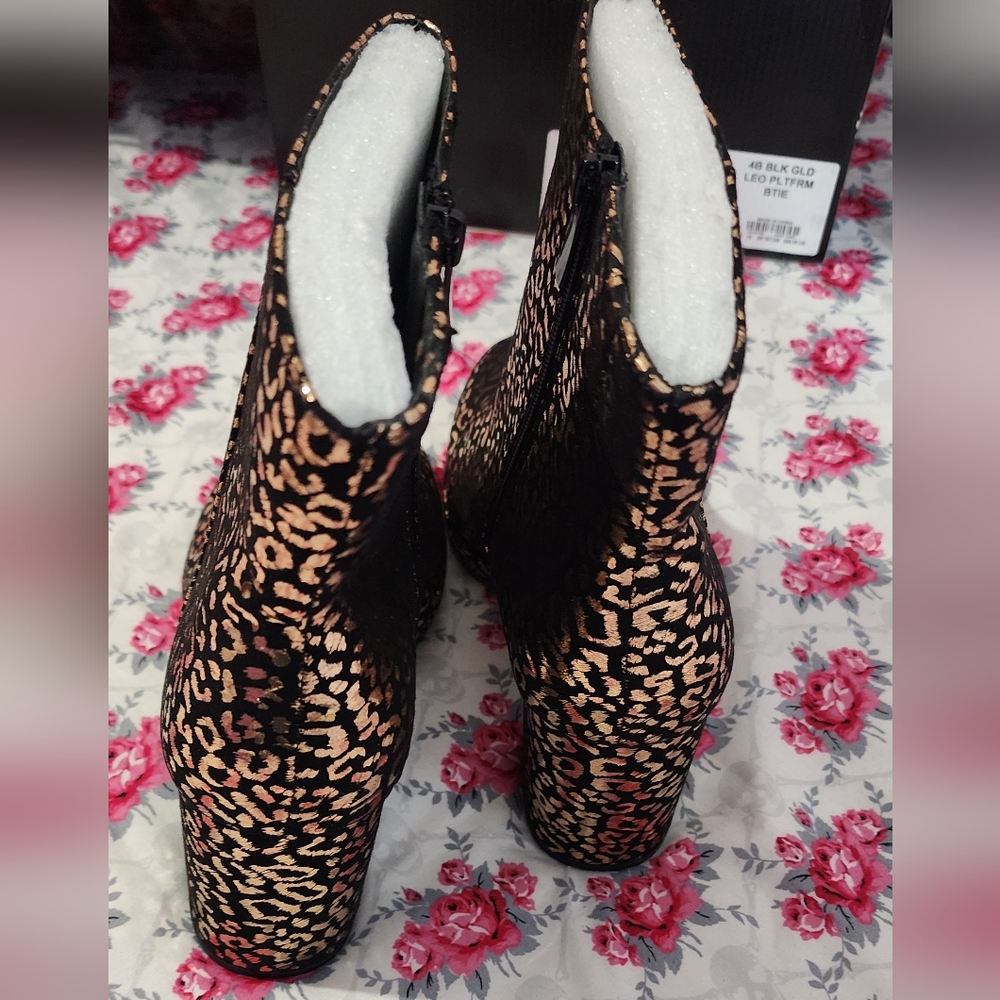 Torrid WW Leopard Bootie NIB - Picture 9 of 13